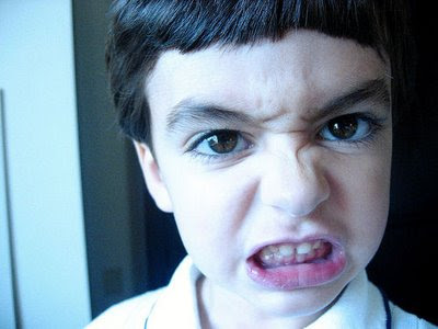 http://4.bp.blogspot.com/_nEpxjORR3NQ/St8P2UXRgUI/AAAAAAAAASo/EPLqSdZeUF4/s400/angry+face.jpg