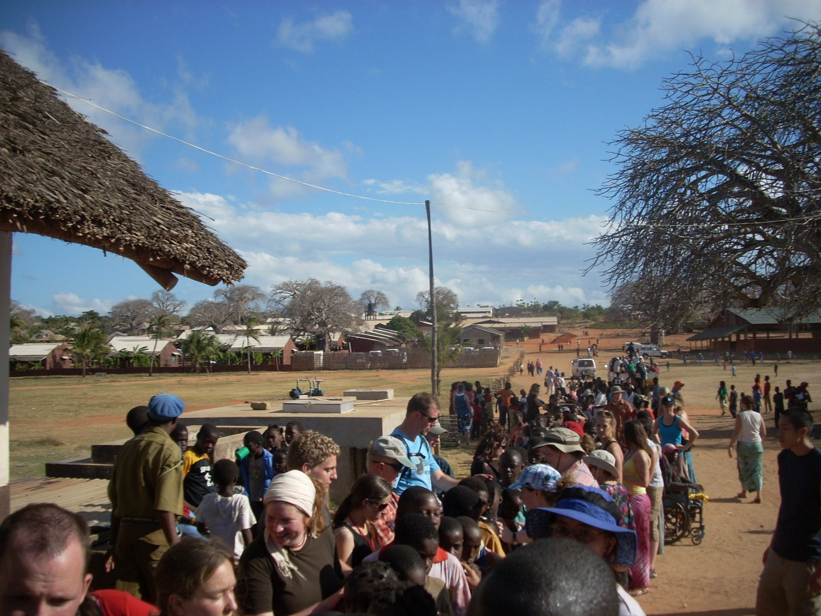 [DSCN5159_6.7.08_feeding4000.jpg]