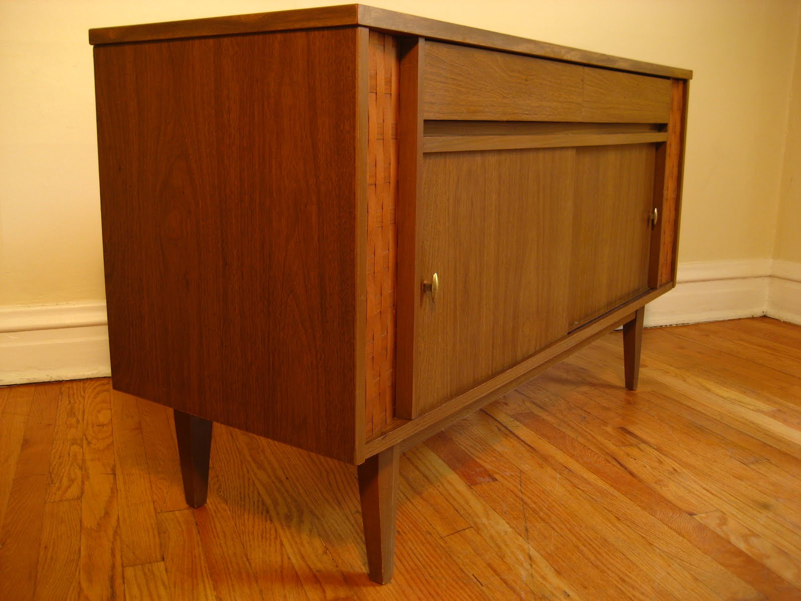 Kroehler Credenza flatout design kroehler credenza Kroehler Credenza flatout design kroehler credenza