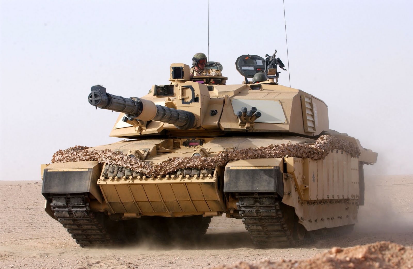 Challenger 2 Inside