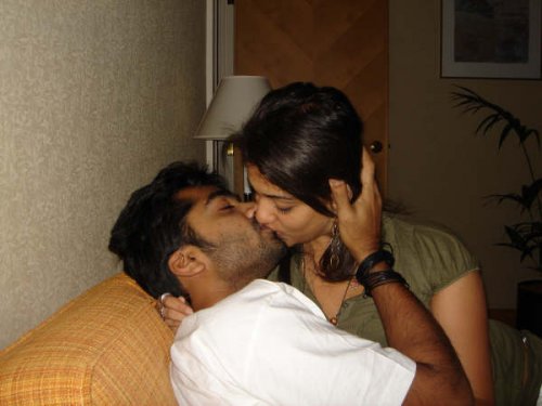 nayan kiss nayan kiss