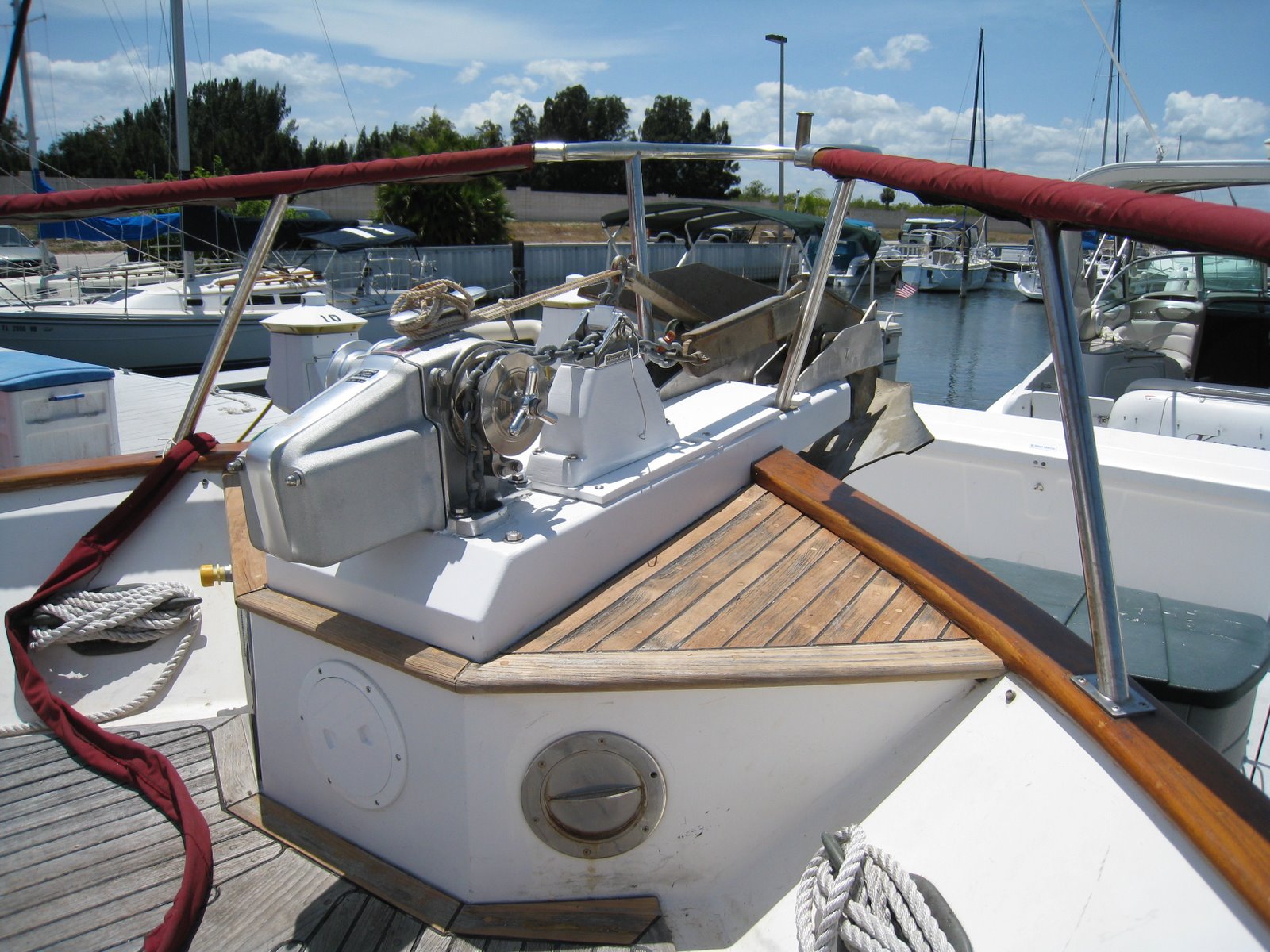 [2009-05-xx+Sanderling+windlass+project+016.jpg]