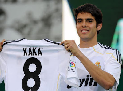 Kaka Real Mardrid Shirt is No.8