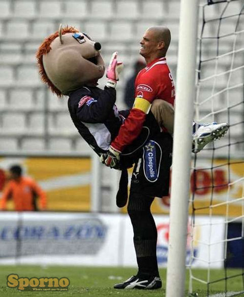 [mascot2.jpg]