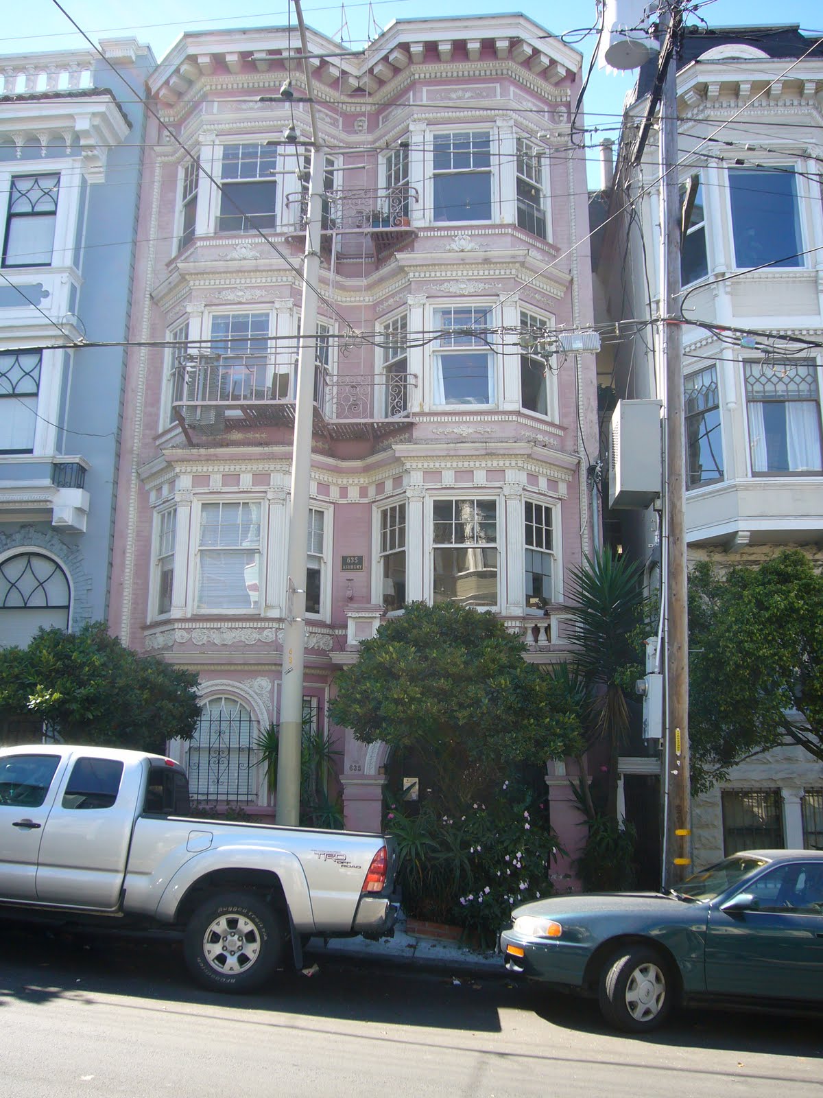 Walking San Francisco Ashbury Heights and Tank Hill