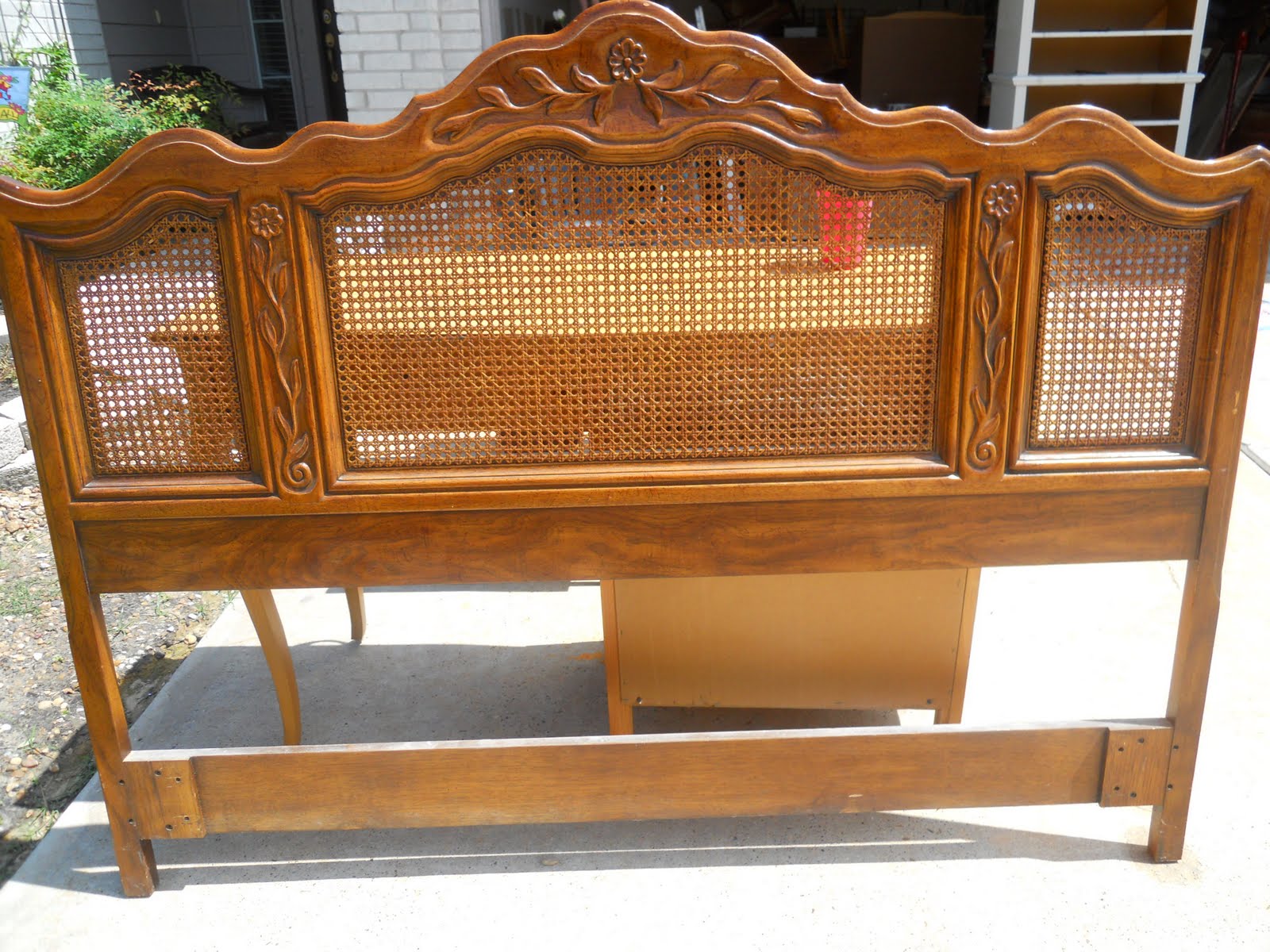 *yOuNiQuE 727* Shabby Chic White Headboard Tabitha