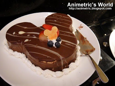 Chef Mickey's buffet dinner