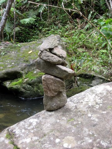 [cairn.JPG]