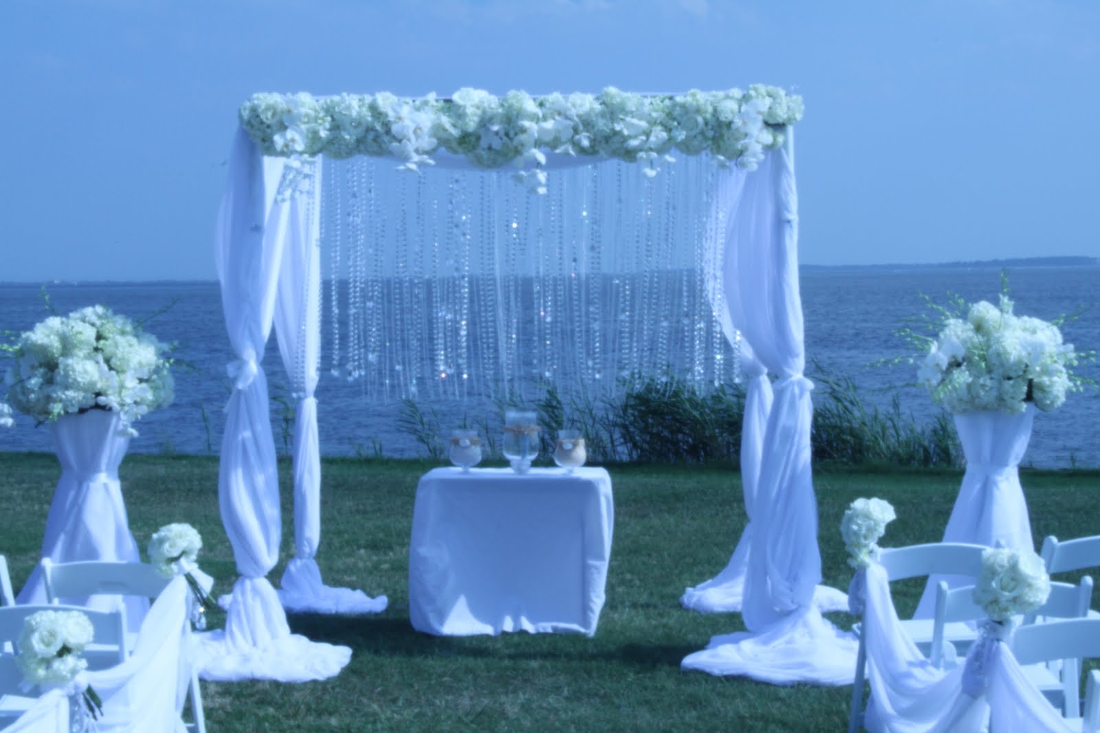 Rehoboth Beach Wedding With Our Crystal Fabric Canopy Davinci Florist