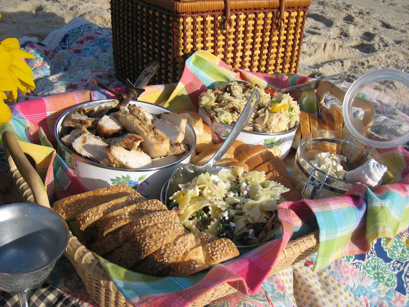 the tablescaper picnic dinner at the beach the tablescaper picnic dinner at the beach