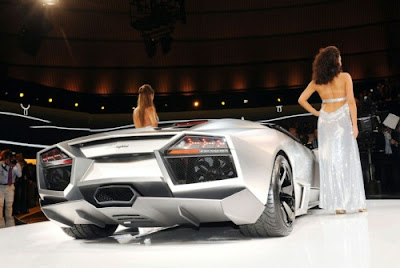 Lamborghini Reventon Roadster 2010 Photos, Reviews and Specification