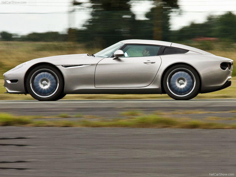 [LCC-Lightning_GT_2009_800x600_wallpaper_08.jpg]