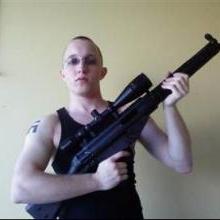 [nut+with+gun]