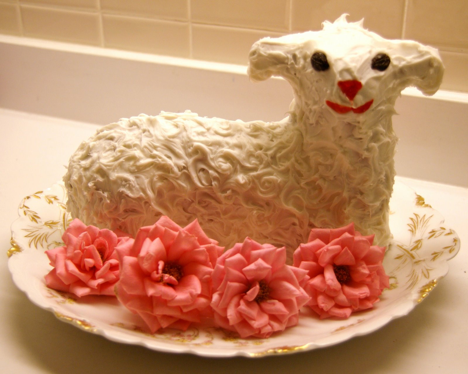[LambCakeFIXED.JPG]