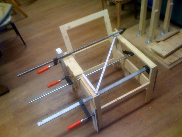 [22752_299641718071_633663071_4525687_6025861_n.jpg]