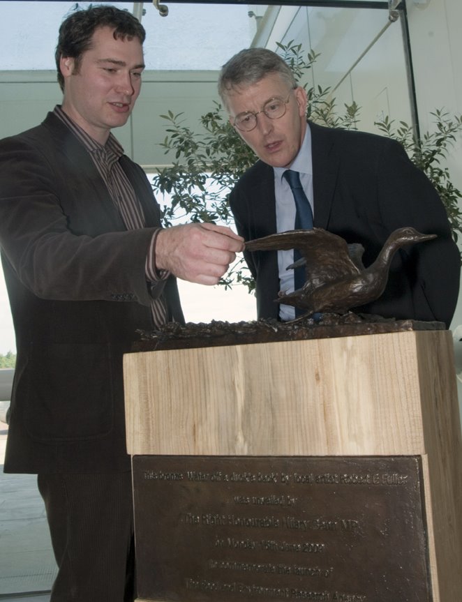 [hilary+benn.JPG]