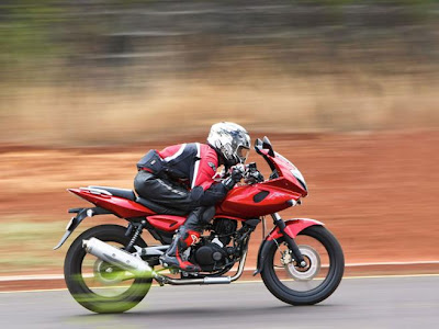 New+pulsar+220s+review