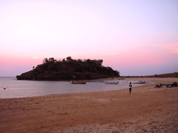 [Rote+Island+(sunset2).jpg]
