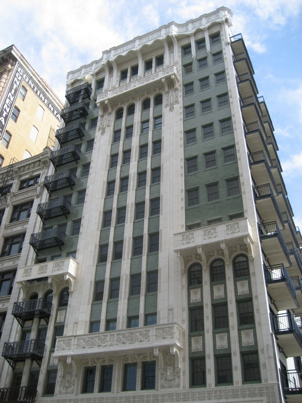 Why did L.A. get left out of the construction boom? - SkyscraperCity