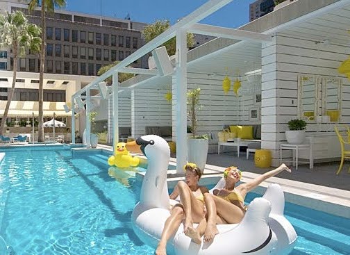 [Pool+Club.jpg]