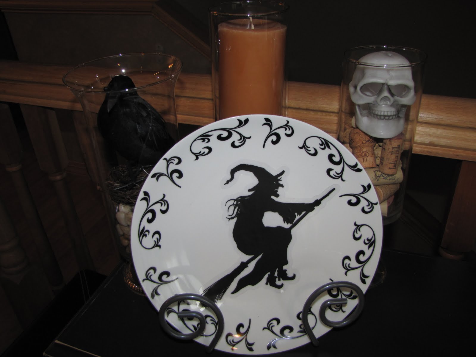 Sustainably Chic Designs Spookathon Dollar Tree Halloween Plates