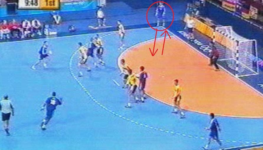 Andebol e Arbitragem: VIOLAÇÕES DA ÁREA DE BALIZA - 1