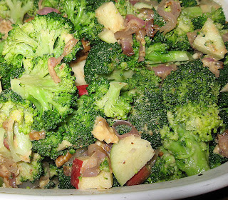 Crunchy broccoli and apple salad, adapted from 101 Cookbooks