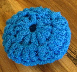 Crocheted nylon pot scrubbers Crocheted cotton dishcloths.