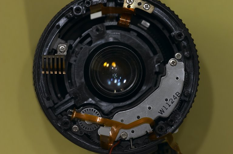 [Inside+Standard+Kit+Lens3.jpg]