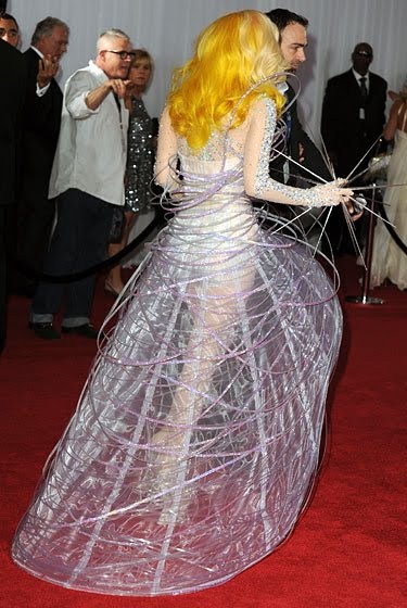 [Grammy+Awards+-+Lady+Gaga+Fashion+13.jpg]