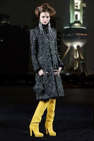 [CHANEL+Pre-Fall+2010++Paris-Shanghai+13.jpg]