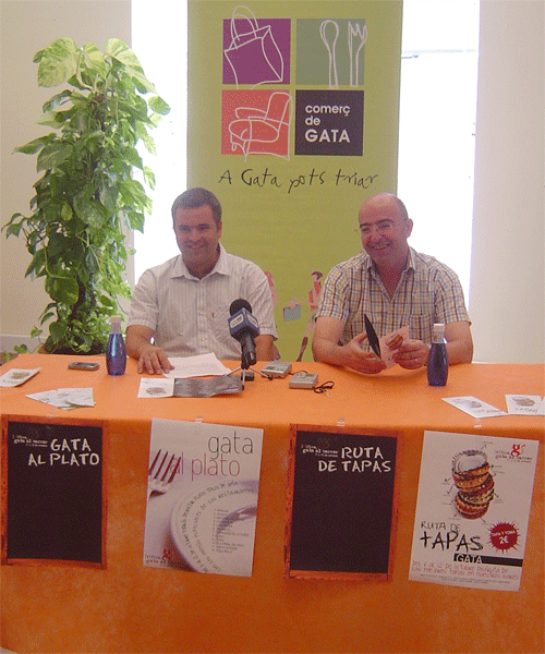 [fotopresentgata-al-plat.gif]