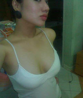 cewek indo bugil model cewek indo bugil Body Mulus