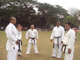Latihan Di Monas