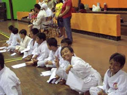 Nunggu Giliran