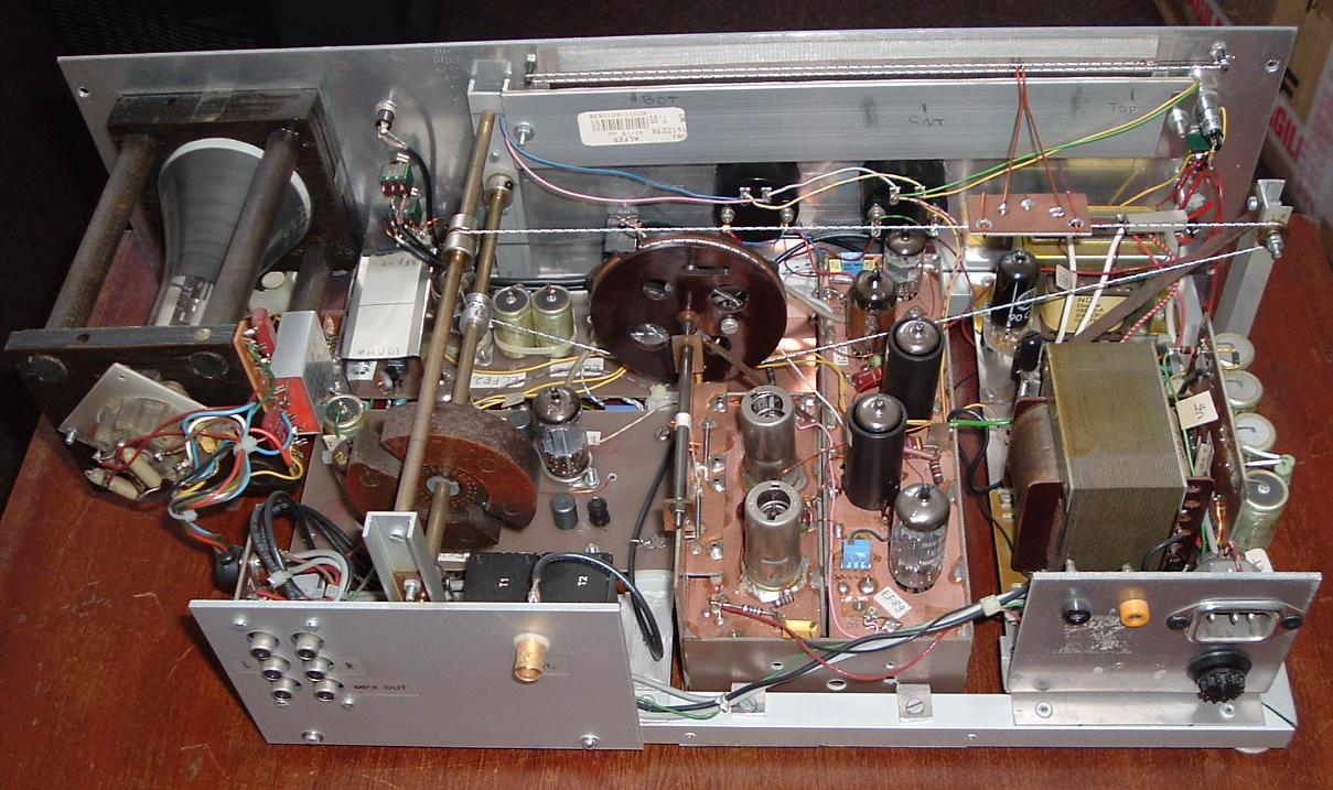 [chassis_FM_tuner_DD3ET.JPG]