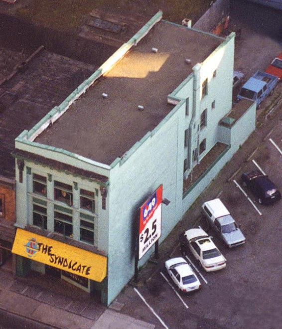 IN THE CENTRE OF DOWNTOWN - THE SYNDICATE AT 438 WEST PENDER STREET