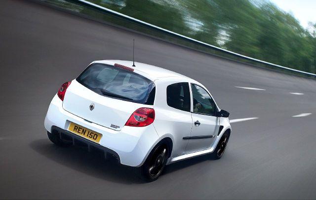 [2008-Renault-Clio-Renaultsport-197-'Cup'-UK-Pricing-Announced-B-640.jpeg]