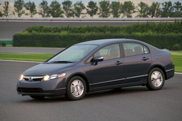 [2008-Honda-Civic-Hybrid-Highest-MPG-Honda-Product-B-640.jpeg]