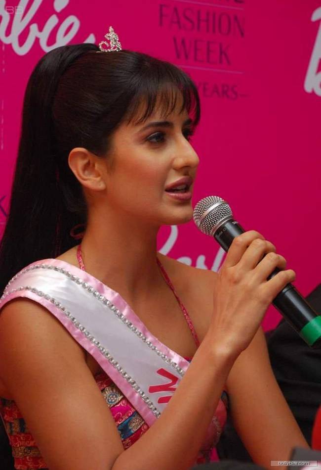 [katrina_kaif_13.jpg]
