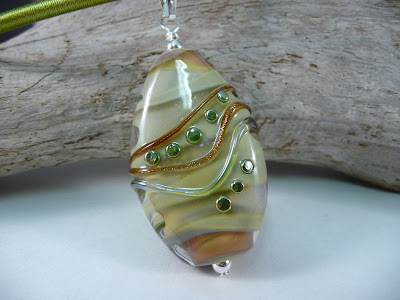 Lampwork bead by Jane Perala
