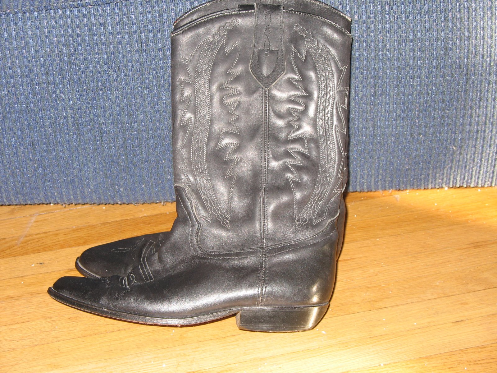 [cowboy+boots.jpg]