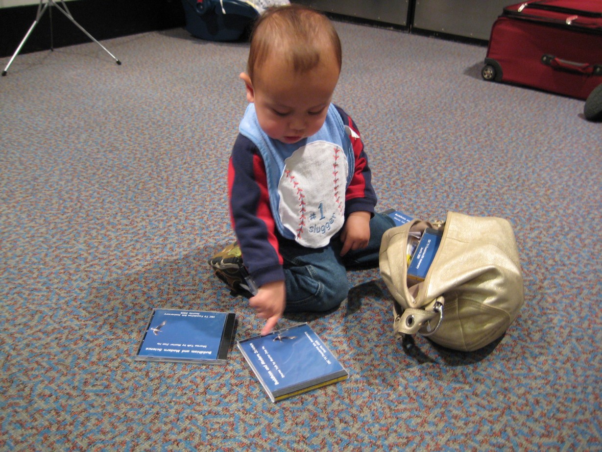 [20090228a+LV+Sahara+library012+a.jpg]