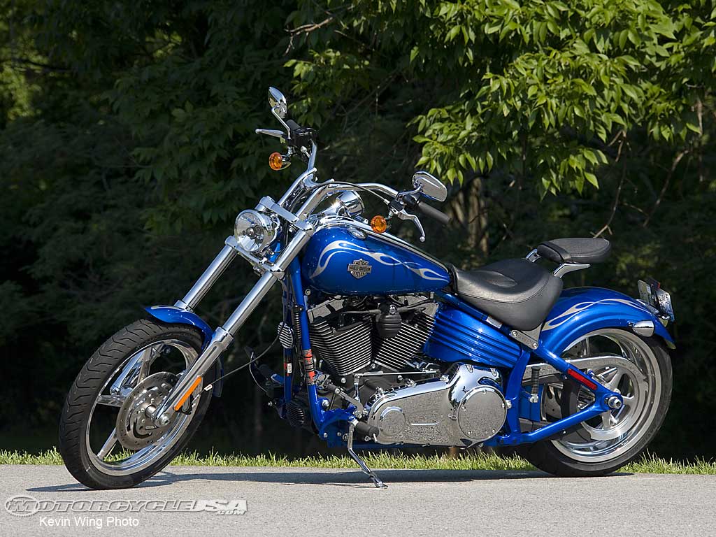 http://4.bp.blogspot.com/_oIfWawKSLu0/TCy1JvLDgiI/AAAAAAAAAV8/RTnLgb02fCY/s1600/2008_Rocker_C_blue.jpg
