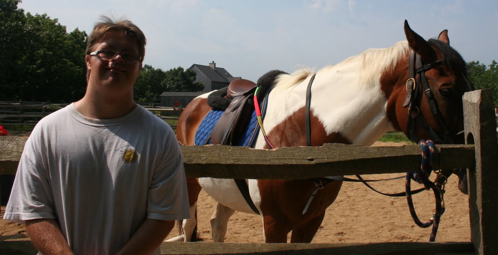 [Peter+and+horse.JPG]