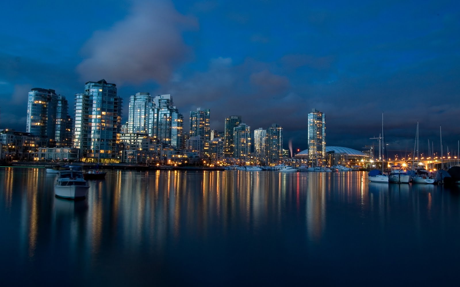 http://4.bp.blogspot.com/_oLxAw7PJfU0/TD-MGwh3fOI/AAAAAAAAGJA/Ed7UHzvQ6Bg/s1600/vancouver+dusk_1680x1050.jpg