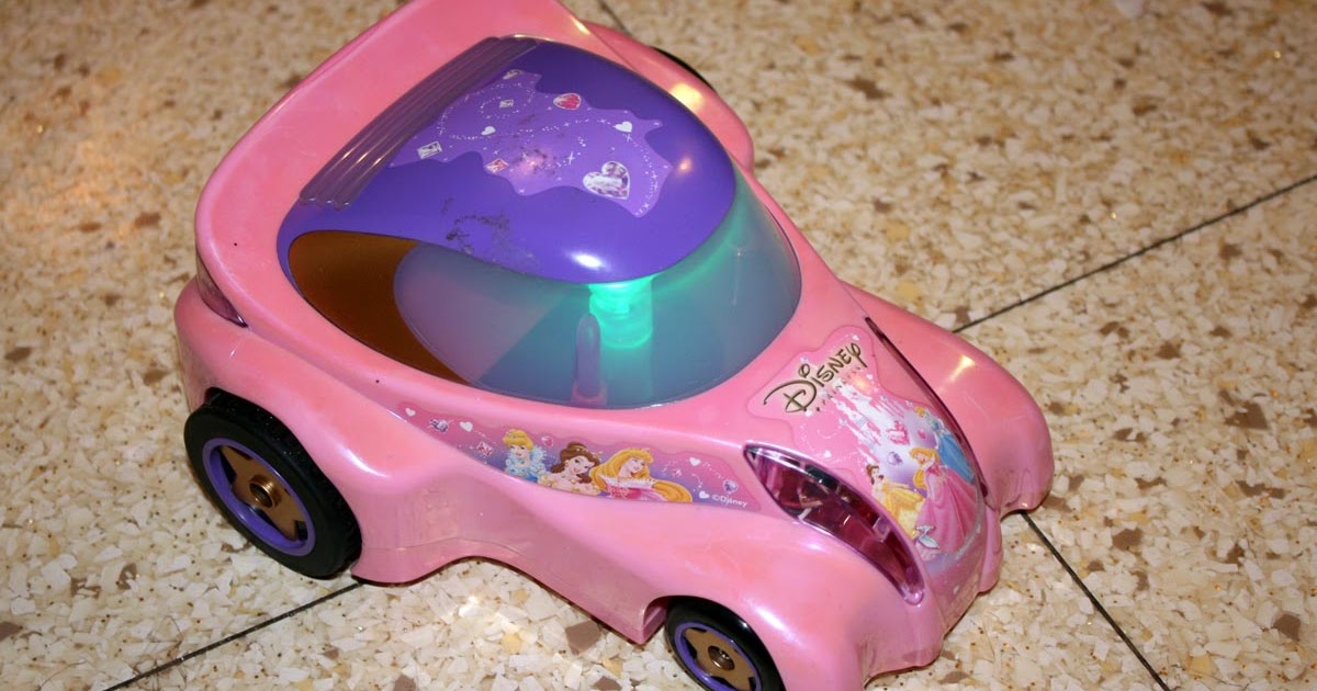 FangleTronics Saving a Disney Princess Remote Controlled Car