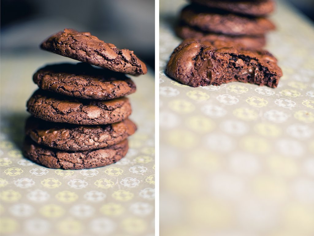 theInsideChange Chewy Brownie Cookies