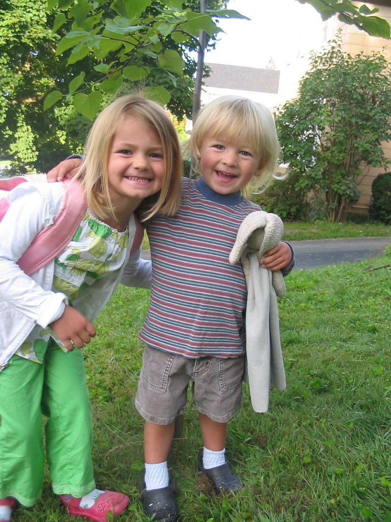 [1st+day+of+preschool+smiles.JPG]