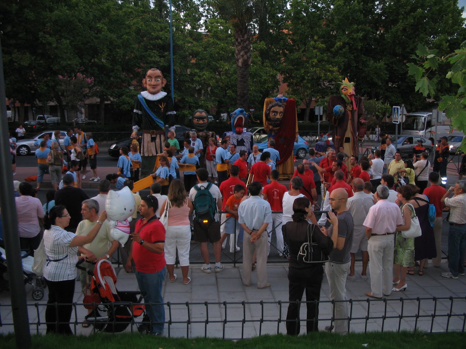 LA AVENIDA DOS DE MAYO EN LEGANES la avenida dos de mayo en leganes: